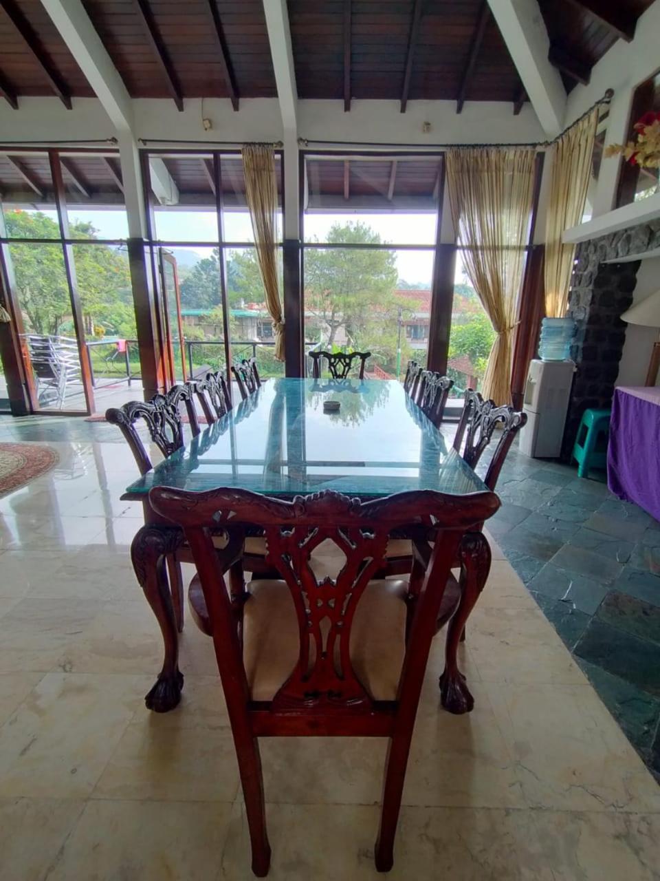 Villa Bukit Danau Lot 14 Cinengangirang Ngoại thất bức ảnh